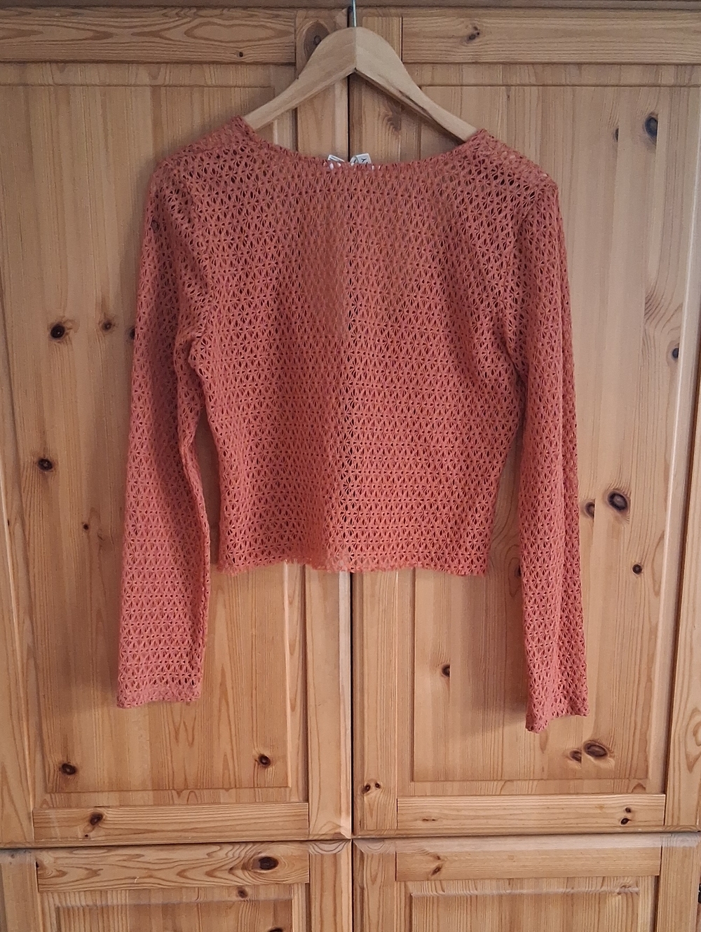 Roxy Scoop Neck Beachy Boho Long Sleeve Crochet Cropped Blouse Size L - Picture 6 of 7